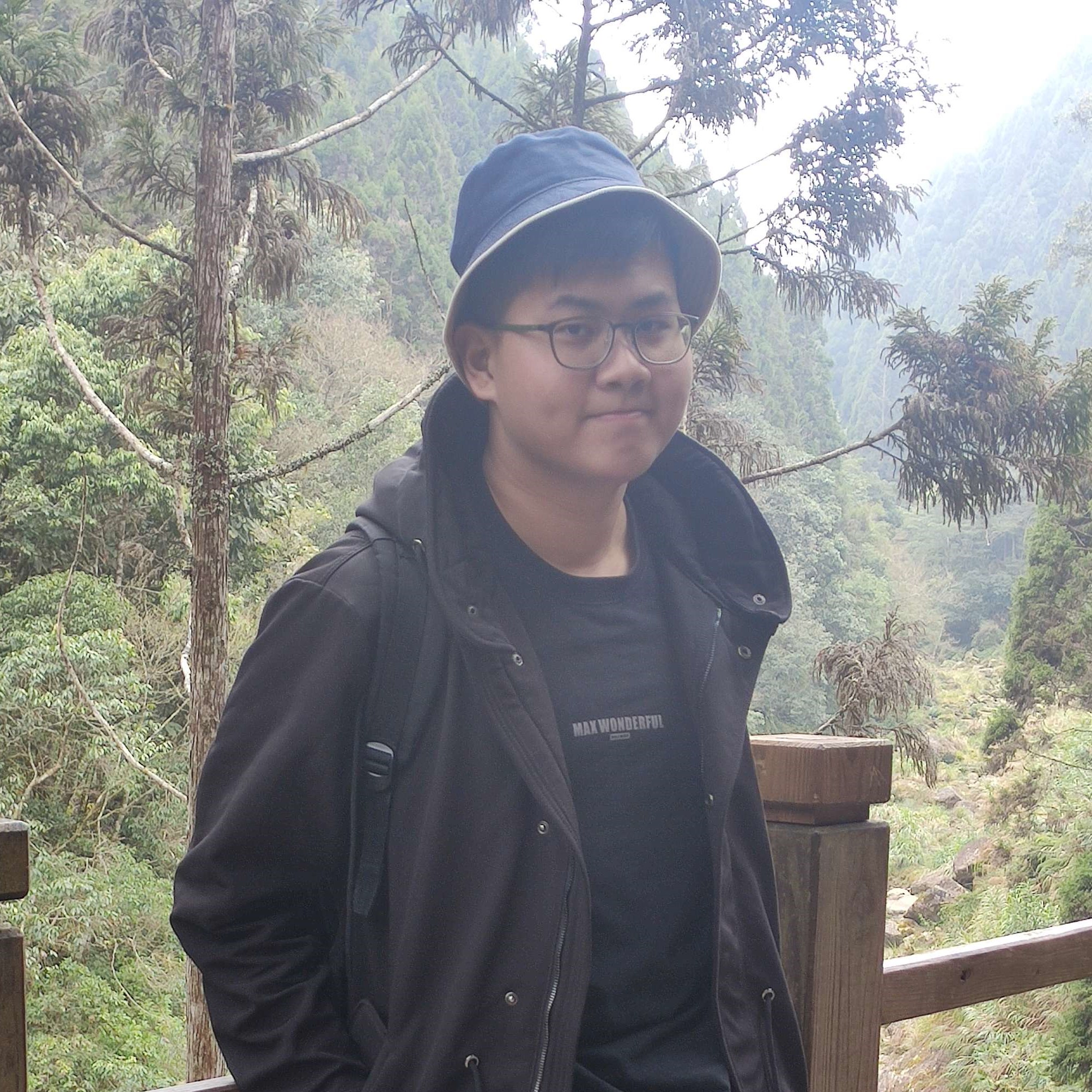 Che-Wei Hsu portrait